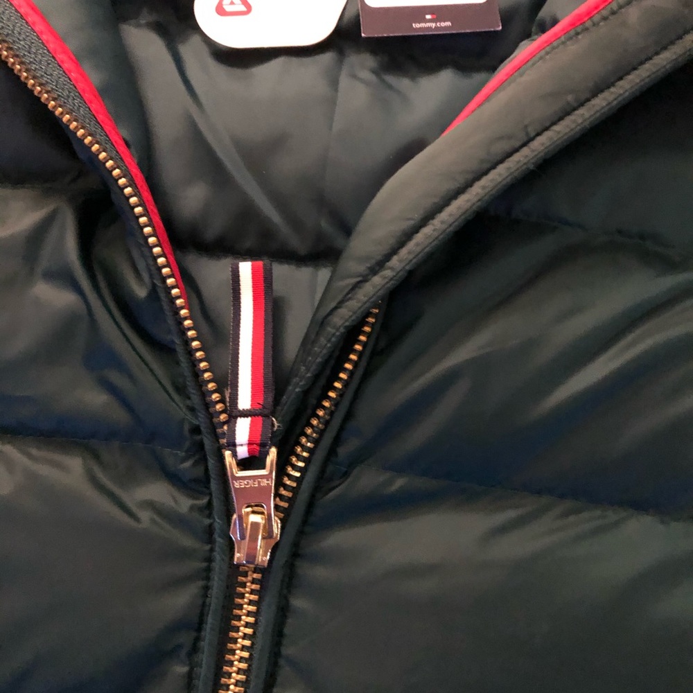 Tommy Hilfiger puffer jacket - Picture 3 of 7